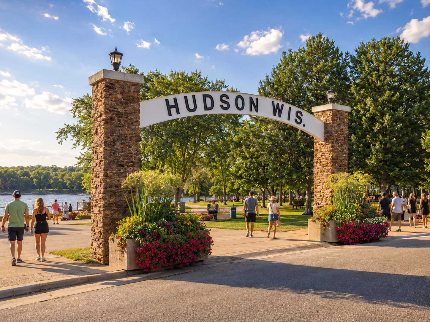 hudson wisconsin arch on sunny day