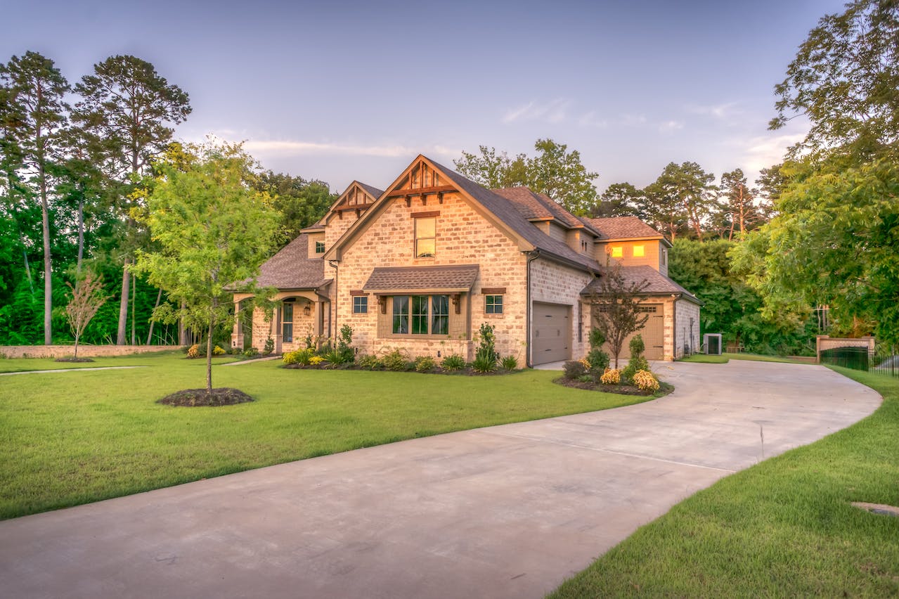 Driveway leading to home.